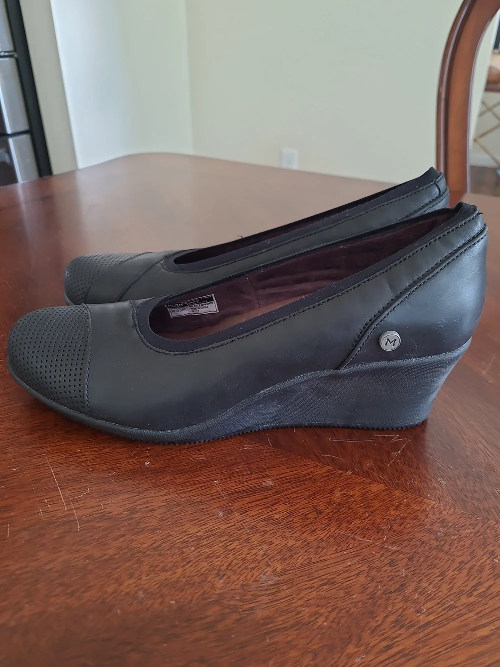 Mozo Gardena Black Leather Wedge Comfort Slip On Shoes Women Size 9 Work Shoes